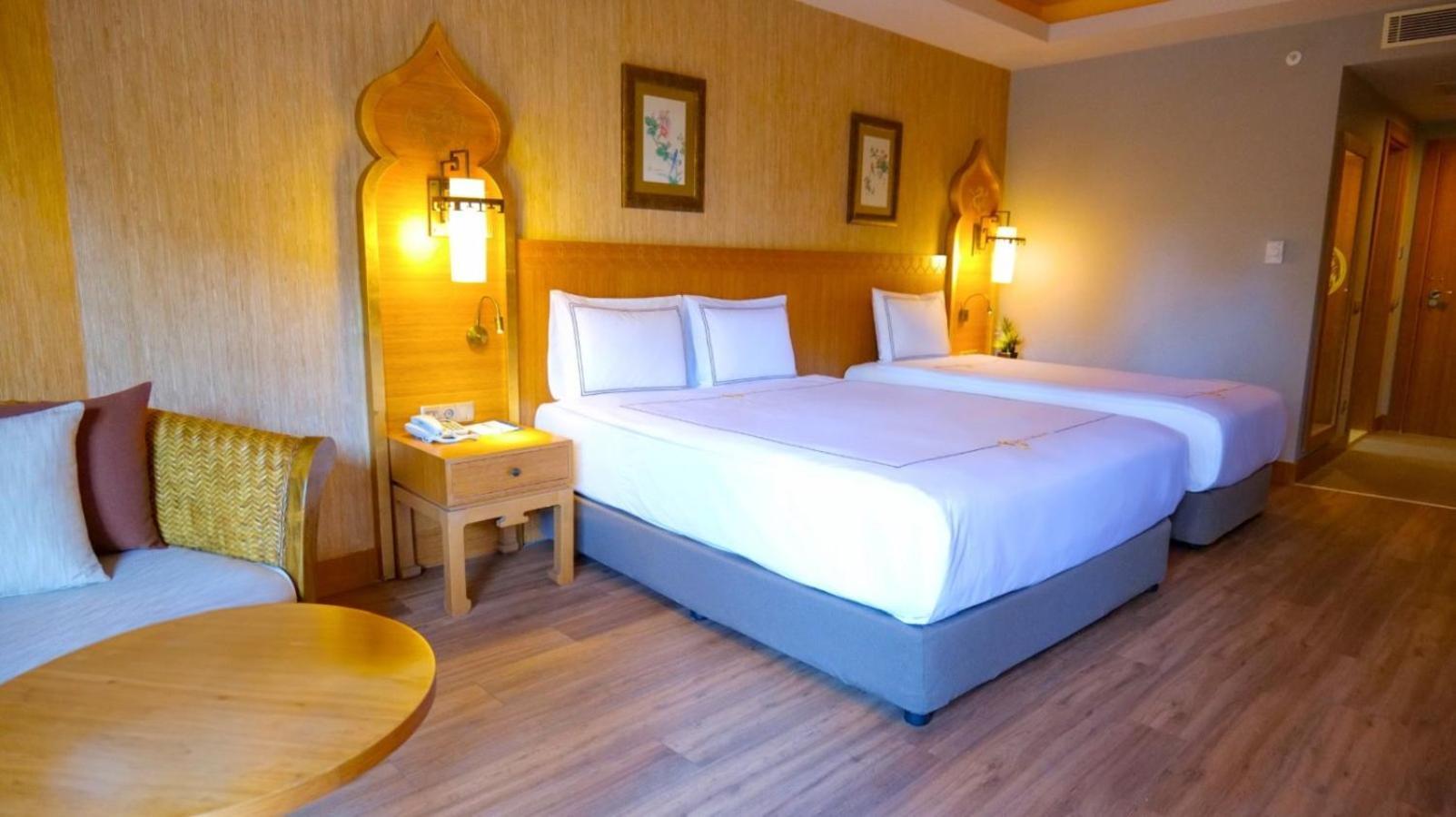 Royal Dragon Hotel ซีเด ภายนอก รูปภาพ