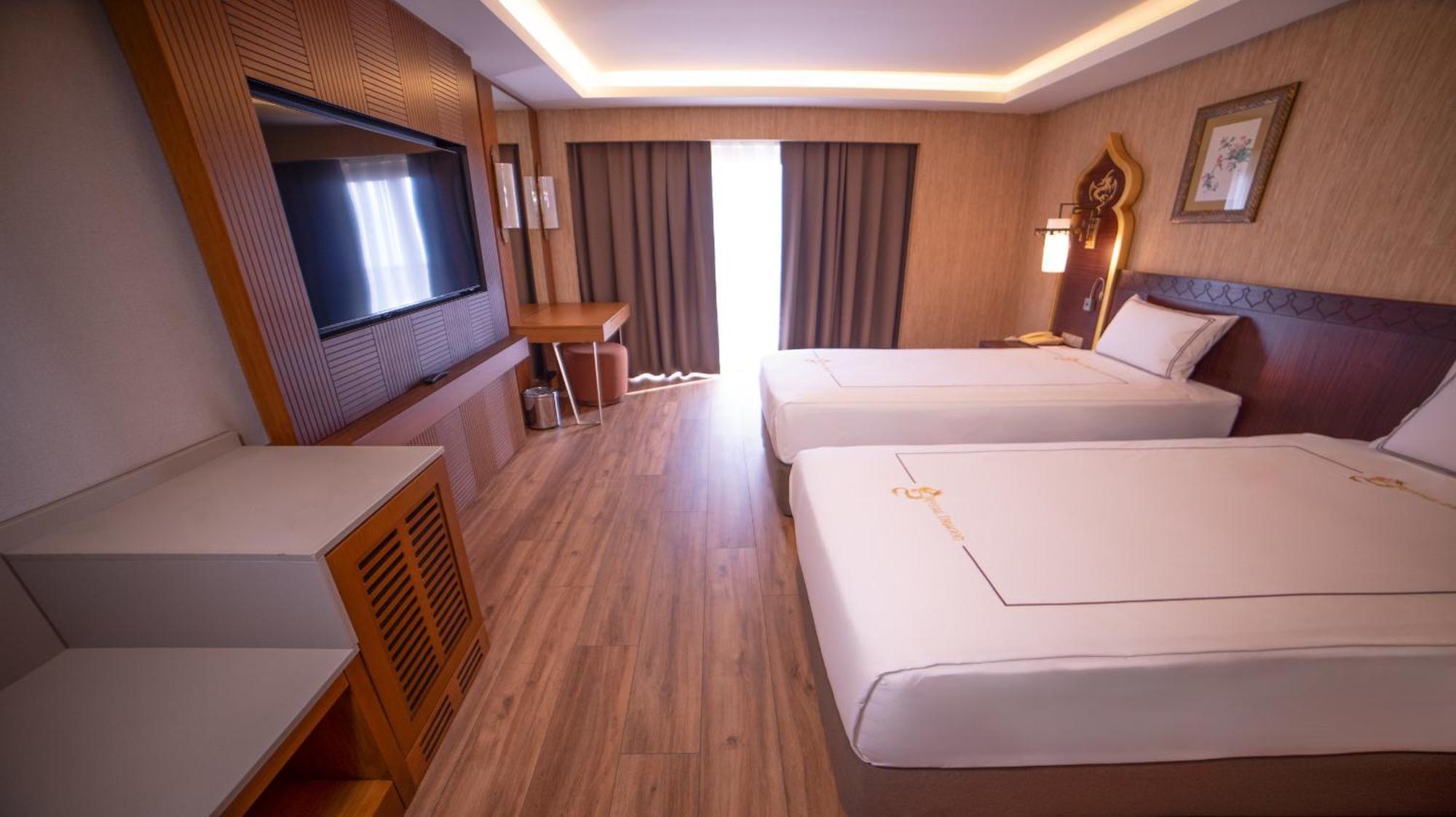 Royal Dragon Hotel ซีเด ภายนอก รูปภาพ