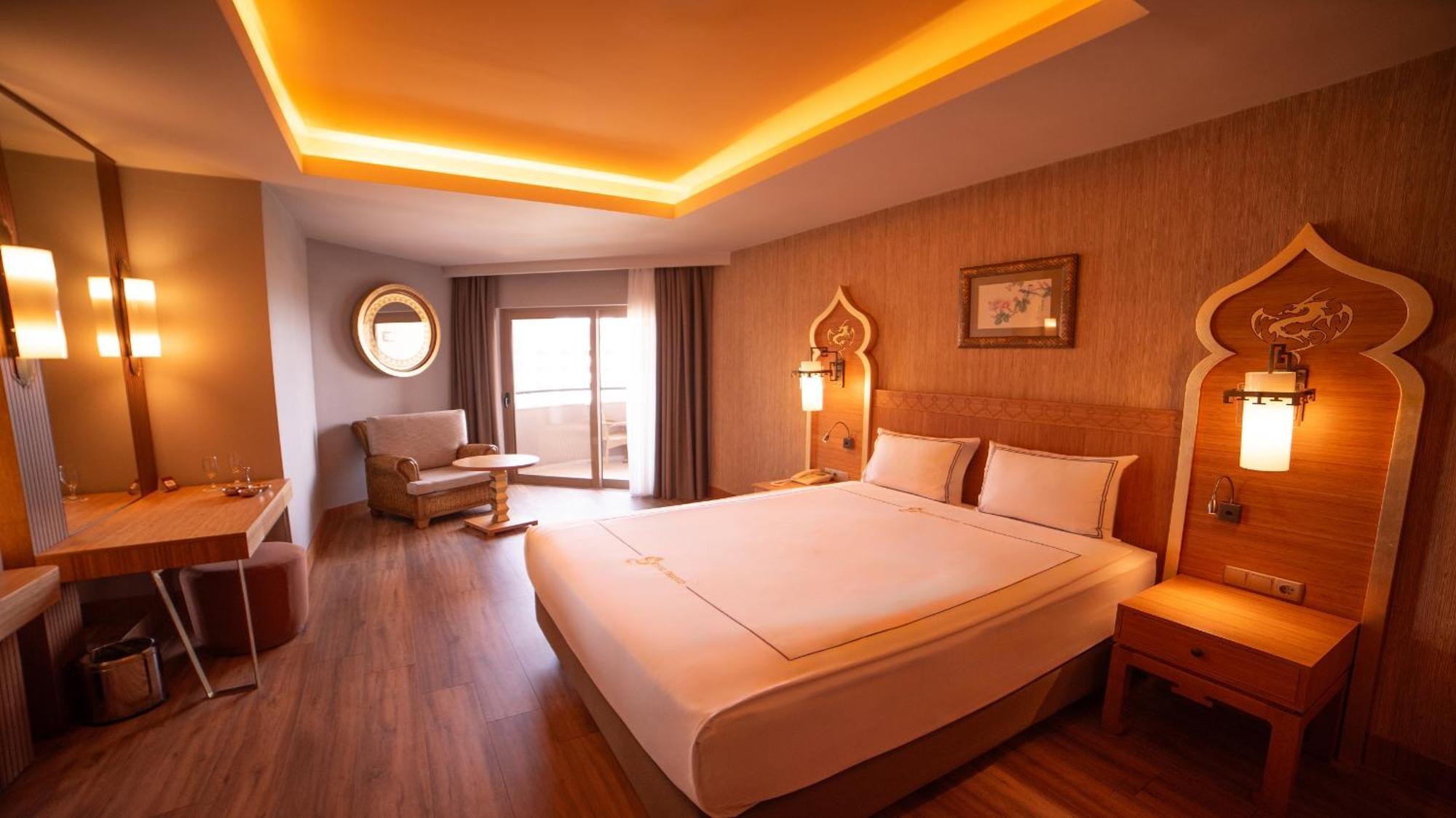 Royal Dragon Hotel ซีเด ภายนอก รูปภาพ