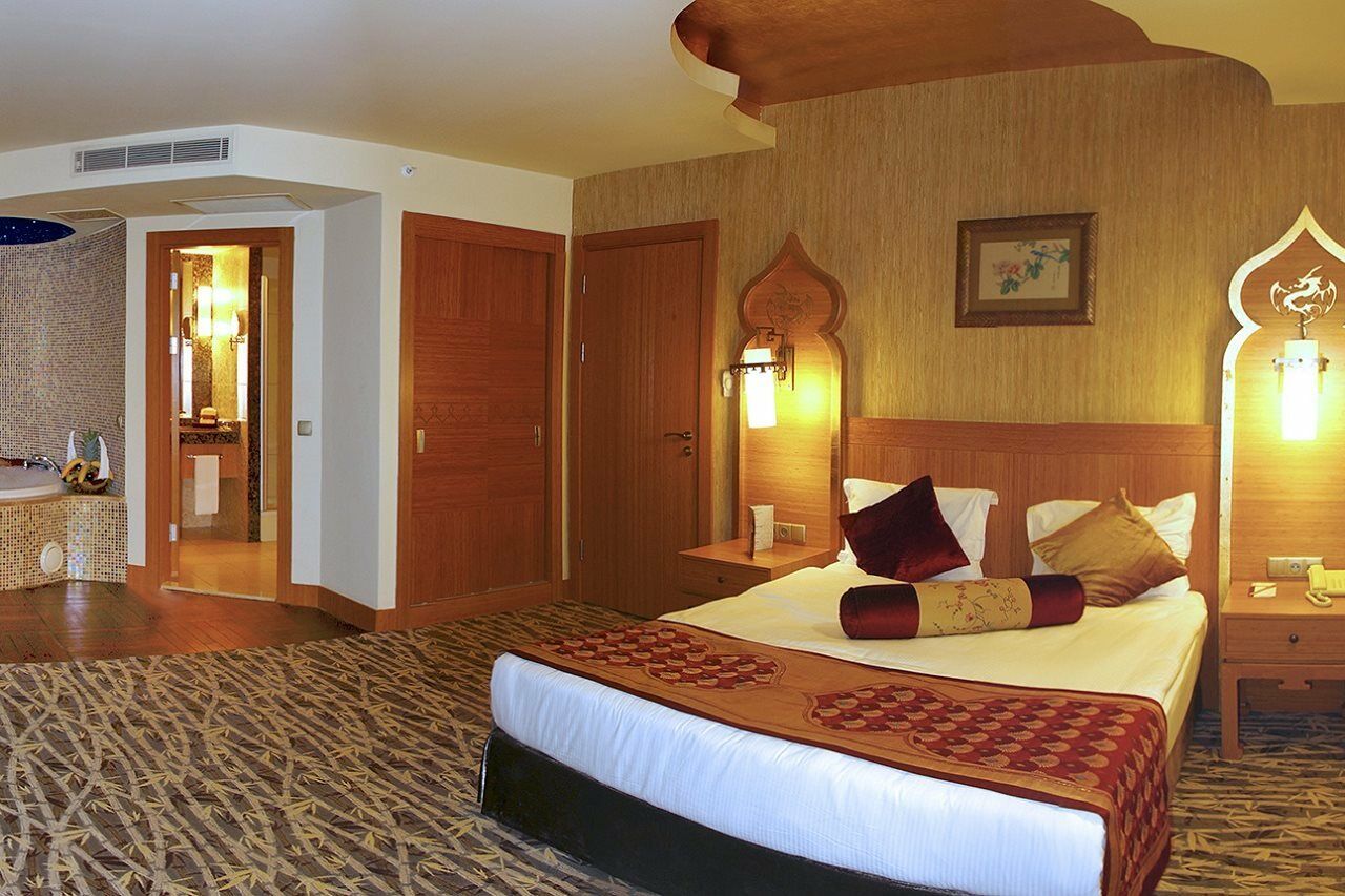 Royal Dragon Hotel ซีเด ภายนอก รูปภาพ